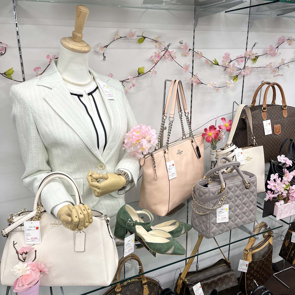 山形県最大の質屋｜質屋かんてい局 山形南店｜リサイクルショップ・買取・融資・販売・修理・WU ギャラリー画像4