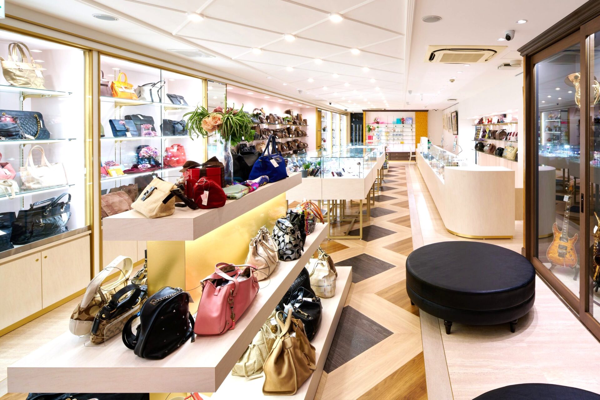 質屋かんてい局 市川インター店 ギャラリー画像5