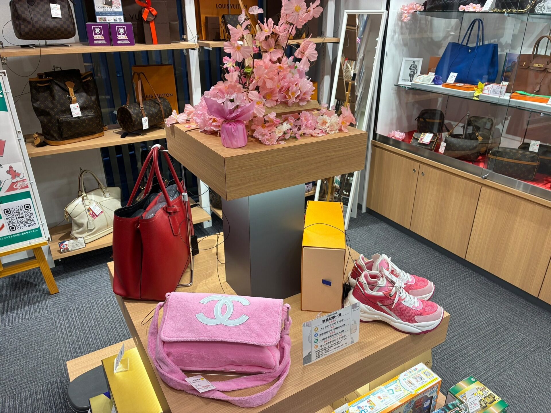 泉区最大の質屋｜質屋かんてい局 仙台泉店｜リサイクルショップ・買取・融資・販売・修理 ギャラリー画像7