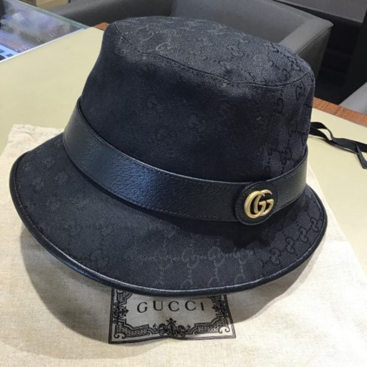 GUCCI（グッチ）576587 GGキャンバス バケットハット】の買取価格と 