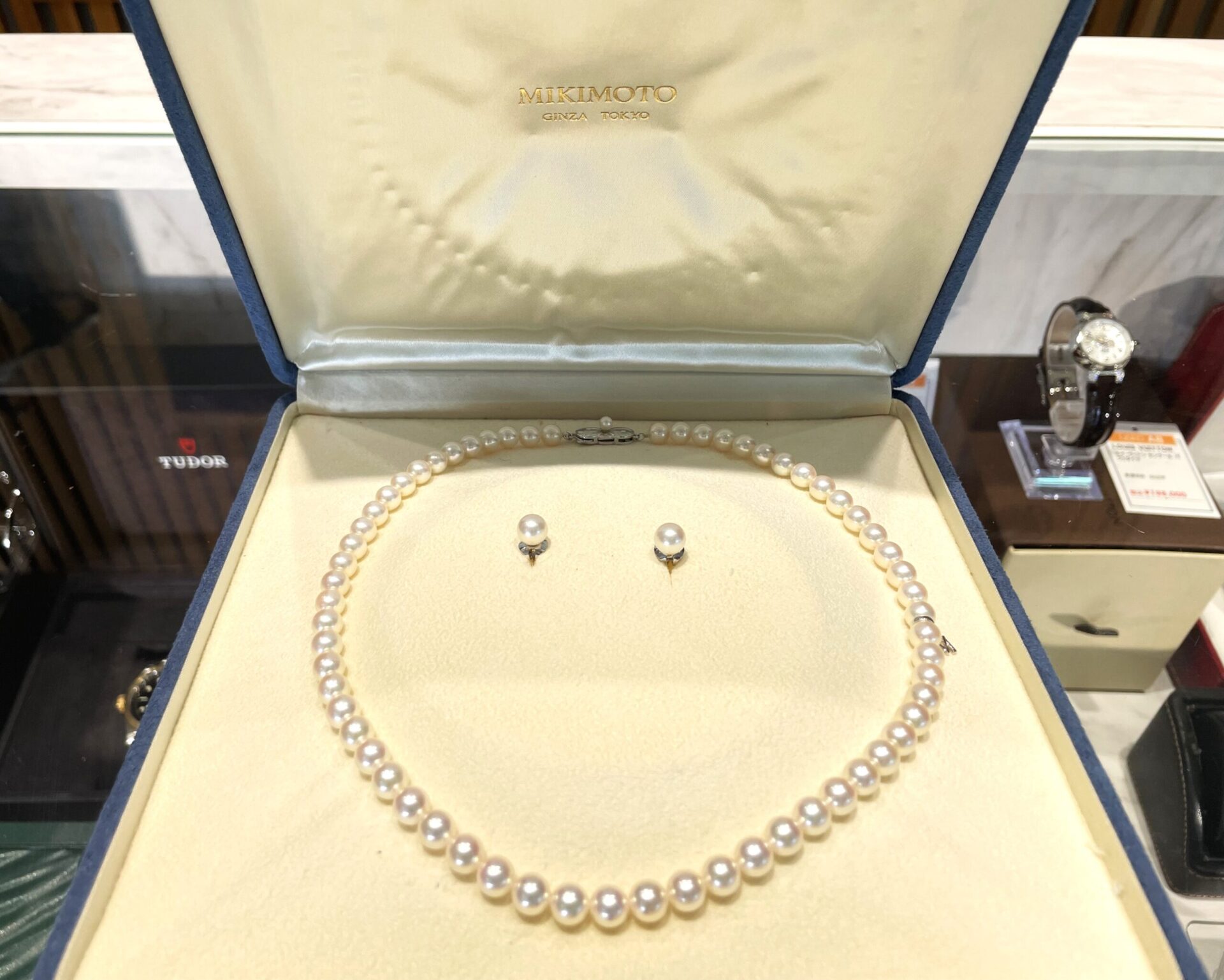 ミキモト【MIKIMOTO】パールネックレス ピアス セットを一宮市のお客様より買取ました | 買取実績 | 質屋かんてい局 名古屋西店 |  質屋かんてい局