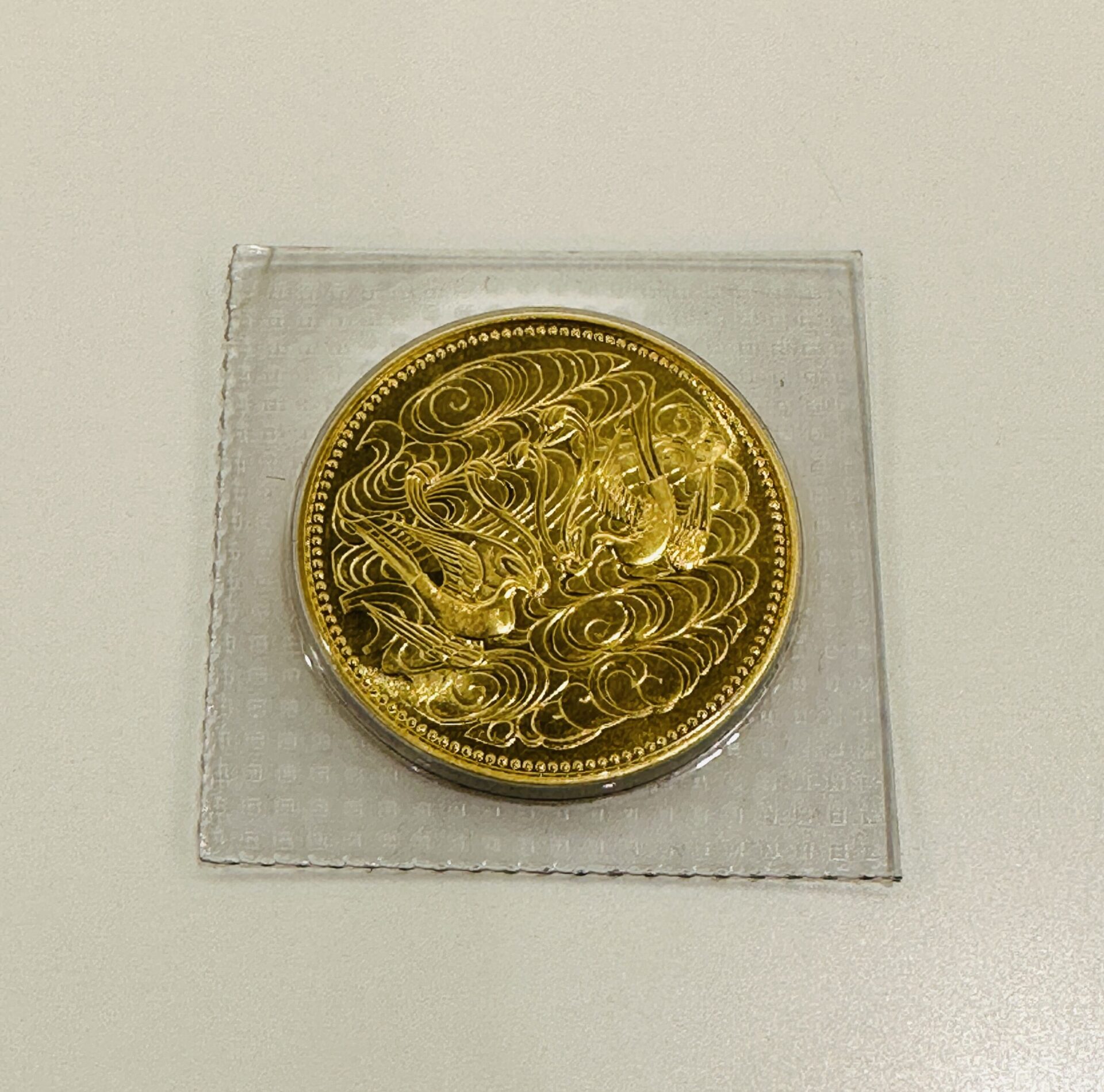 天皇陛下御在位60周年記念 10万円金貨 未鑑定 ブリスターパック
