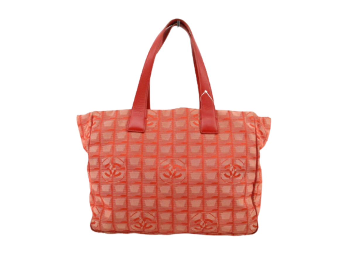 CHANEL　ニュートラベル　トートバッグ　レッド　10,000