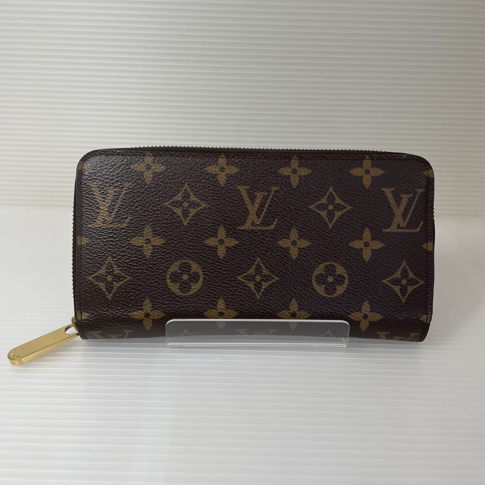 ルイ ヴィトン ジッピーウォレット ローズバレリーヌ M41894 長財布 LOUIS VUITTON（ルイ・ヴィトン） 【ルイヴィトン】 ジッピー