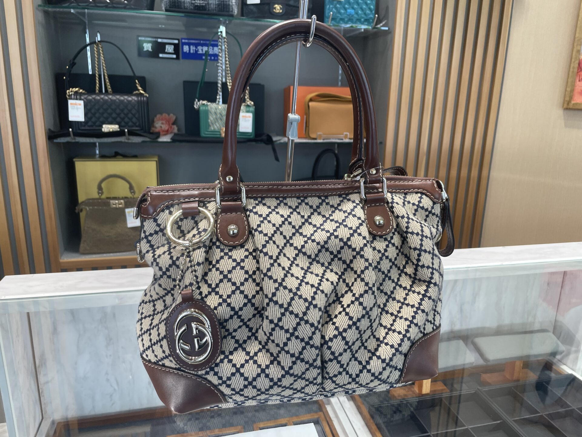 GUCCI トートバッグ ディアマンテスーキーキャンパス ☆グッチ買取強化中☆】人気ブランド「ディアマンテ スーキー レザー