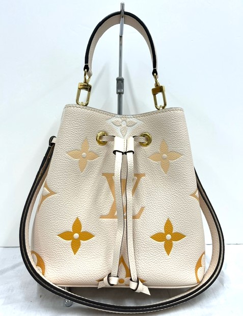 【上品さ際立つ♪】ルイヴィトン ネオノエBB 上品さ際立つ♪】ルイヴィトン ネオノエBB (Louis Vuitton