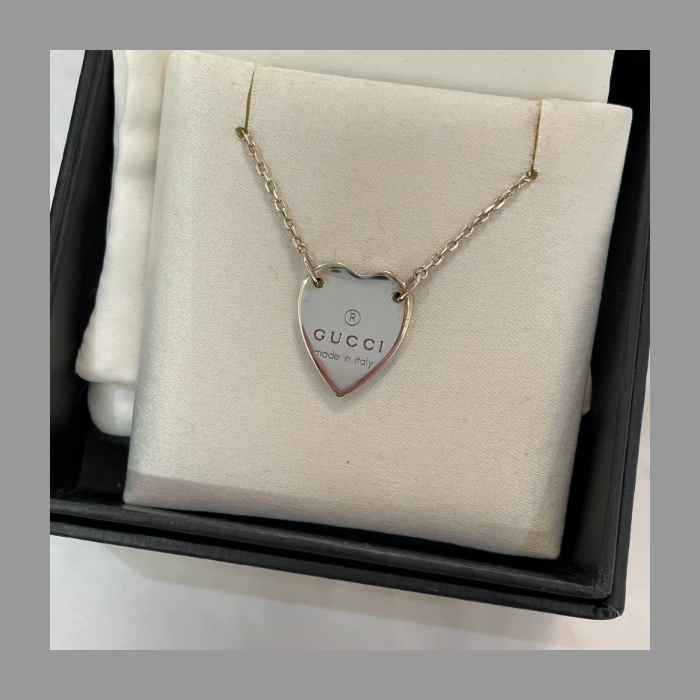 GUCCI ハート型ペンダント ネックレス ⚠︎︎10/6だけ値下げします。 GUCCI グッチ ネックレス ペンダント レディース シルバー925