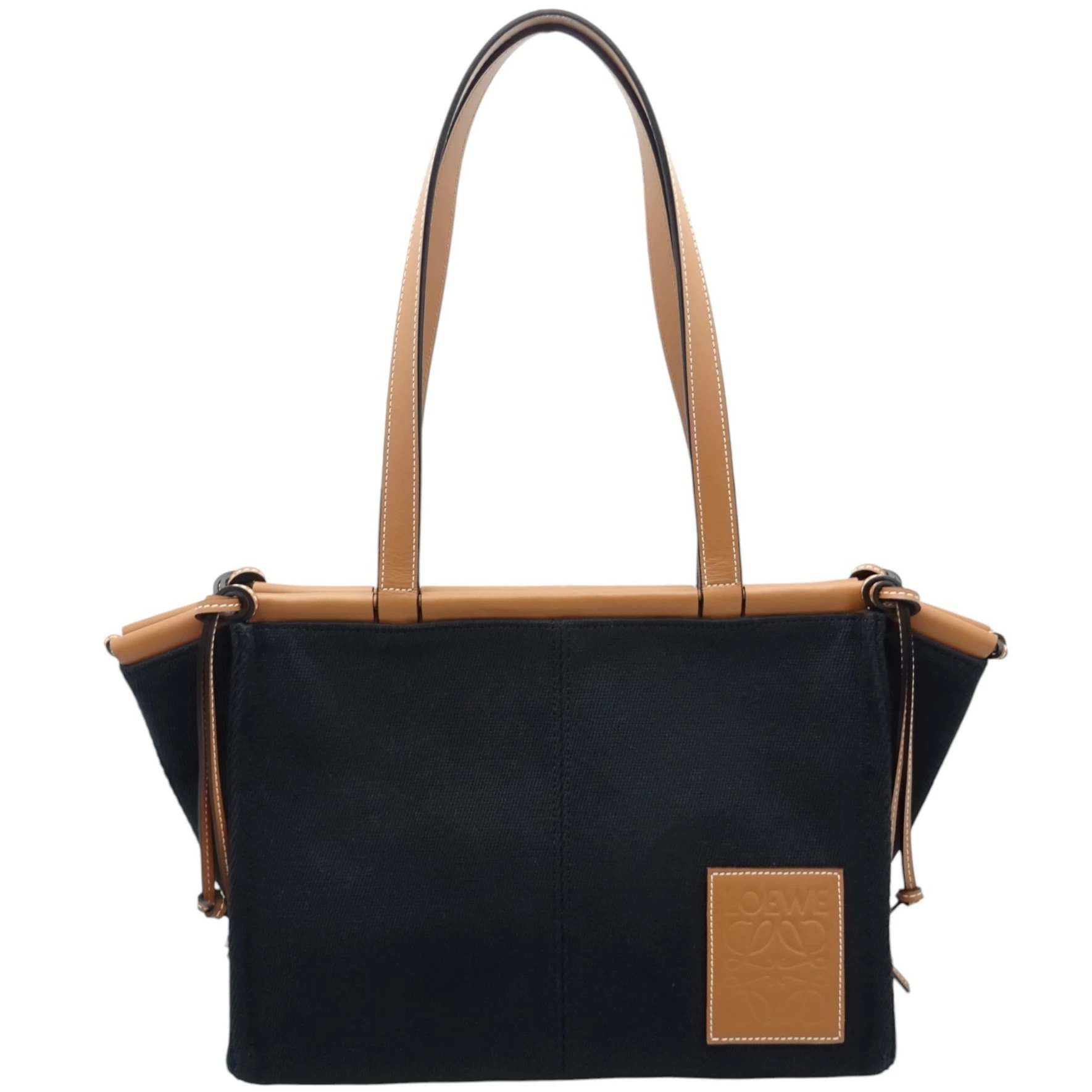 LOEWE トートバッグ クッショントート スモール ロエベの人気バッグ「クッショントート」が、スモールサイズに