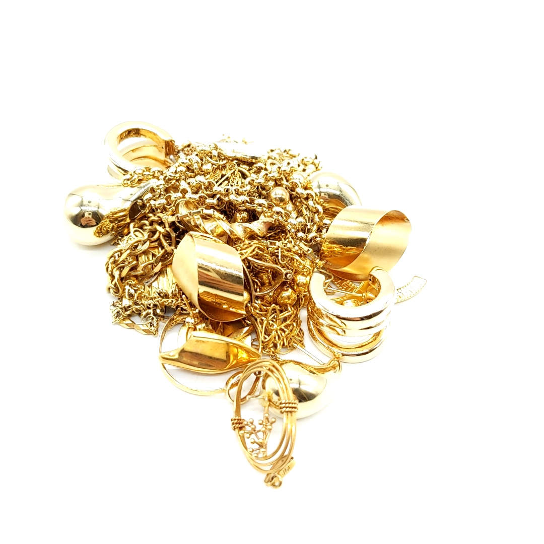 K18刻印のアクセサリーをまとめてお買取りさせていただきました