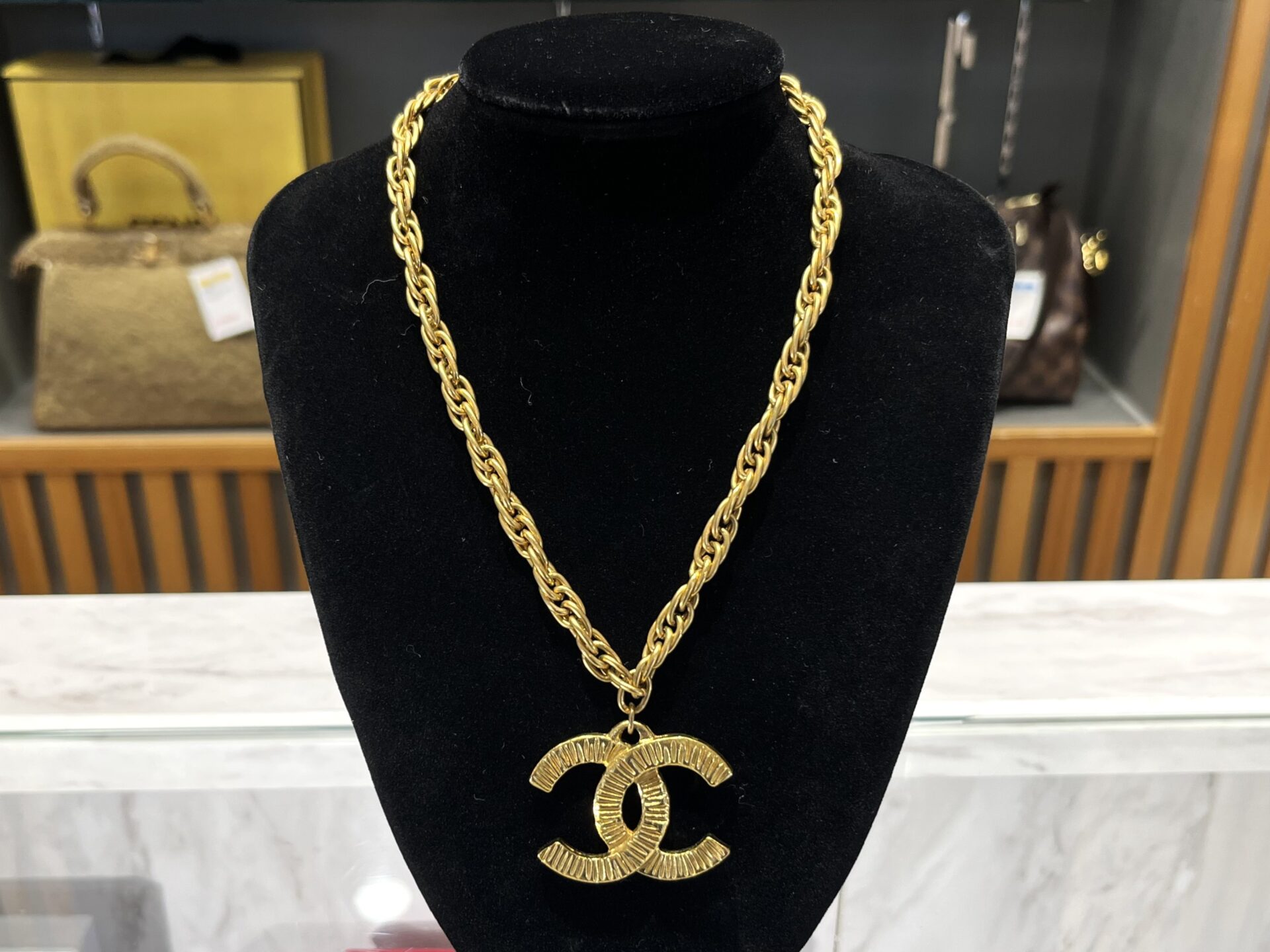 高価買取】シャネル ヴィンテージ ココマーク ネックレスの査定