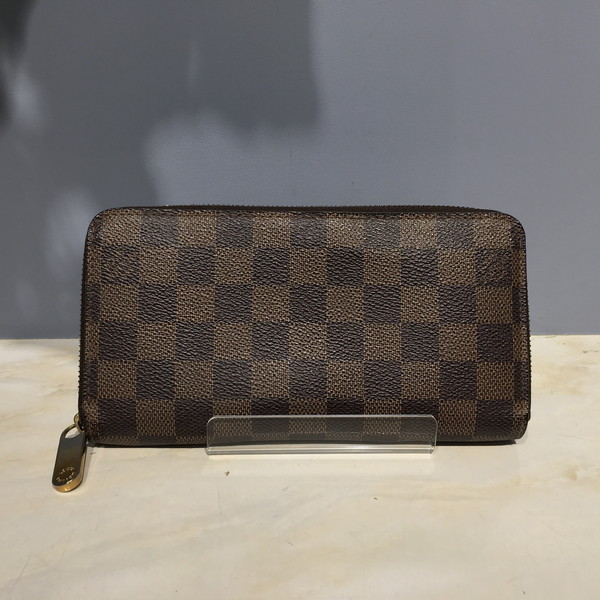LOUIS VUITTON（ルイ・ヴィトン）ジッピーウォレットN41661