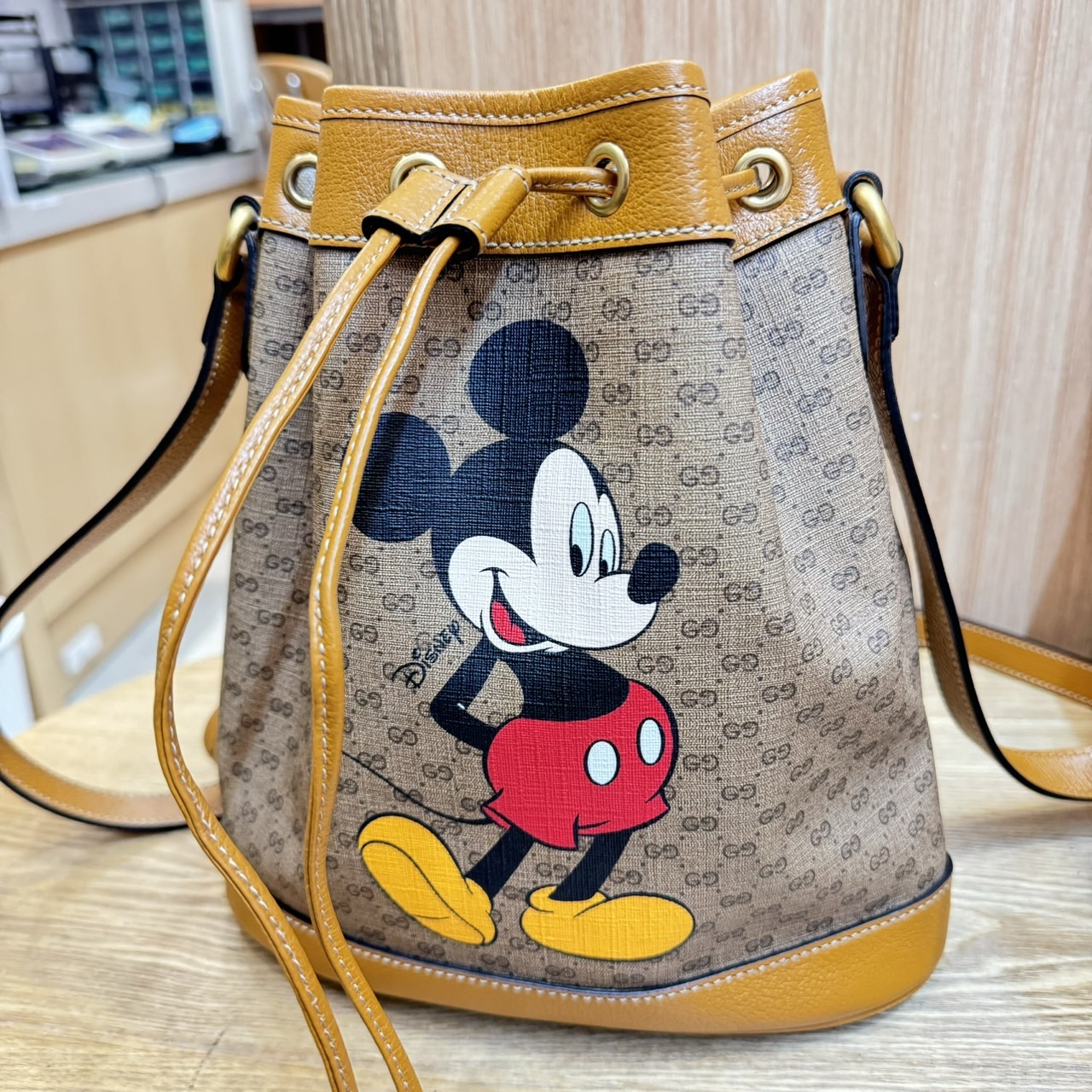 GUCCI グッチ ディズニーコラボ ミッキーマウス バケット 買取