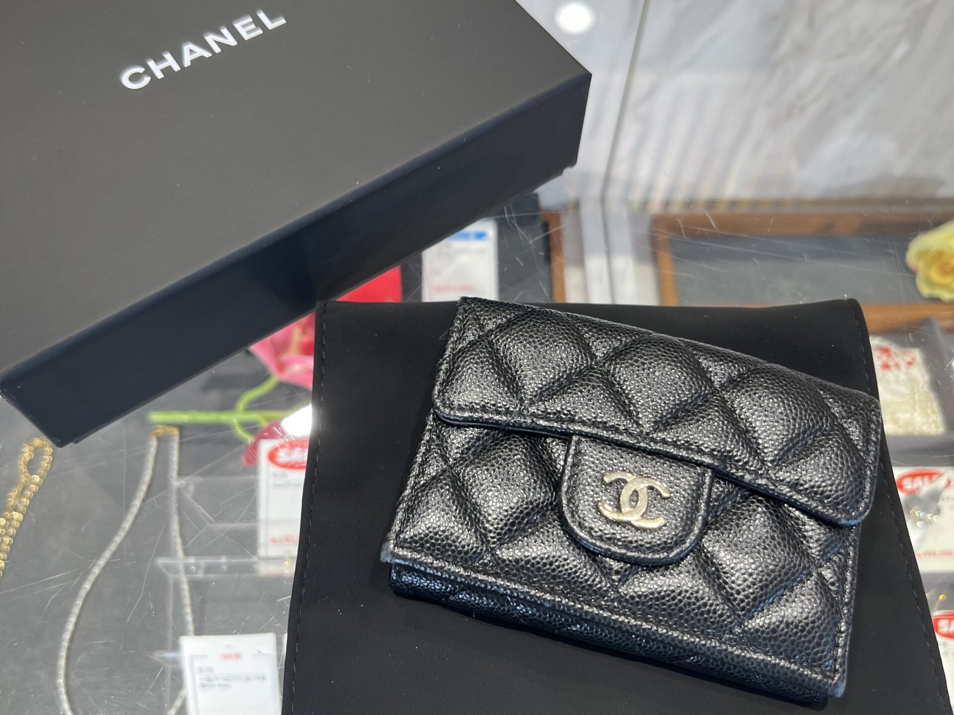 2025年最新】シャネル財布を高価買取！人気の三つ折りキャビアスキン