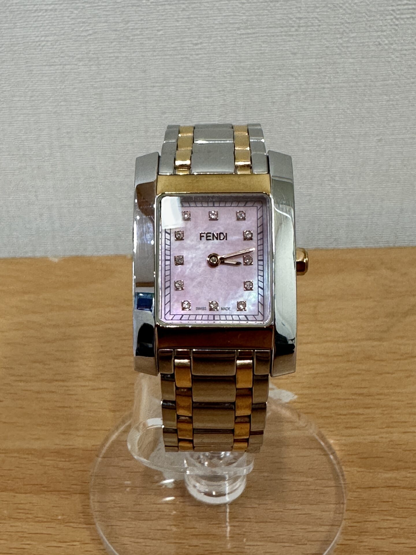 極美品✨FENDI フェンディ腕時計 7000L クォーツ時計 楽天市場】フェンディ 腕時計 時計 ステンレススチール 7000L