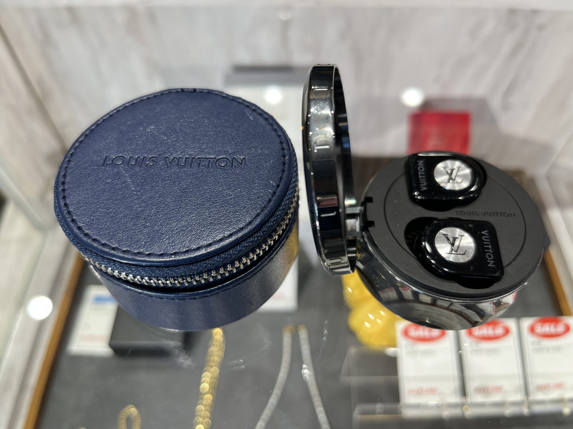 Louis Vuitton】ルイヴィトンイヤホン買取の決定版！高く売るための