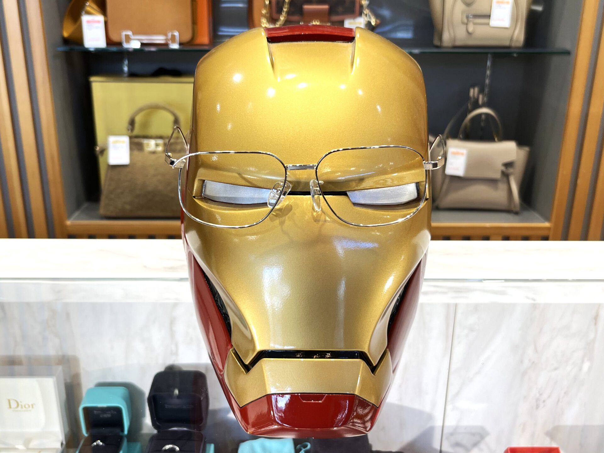 金高価買取の鍵！K14WGメガネフレームの査定ポイントを徹底解説