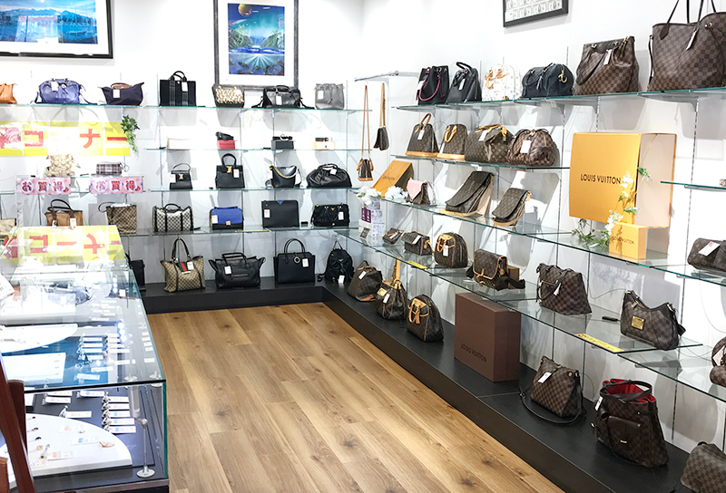 質屋かんてい局名取店売り場
