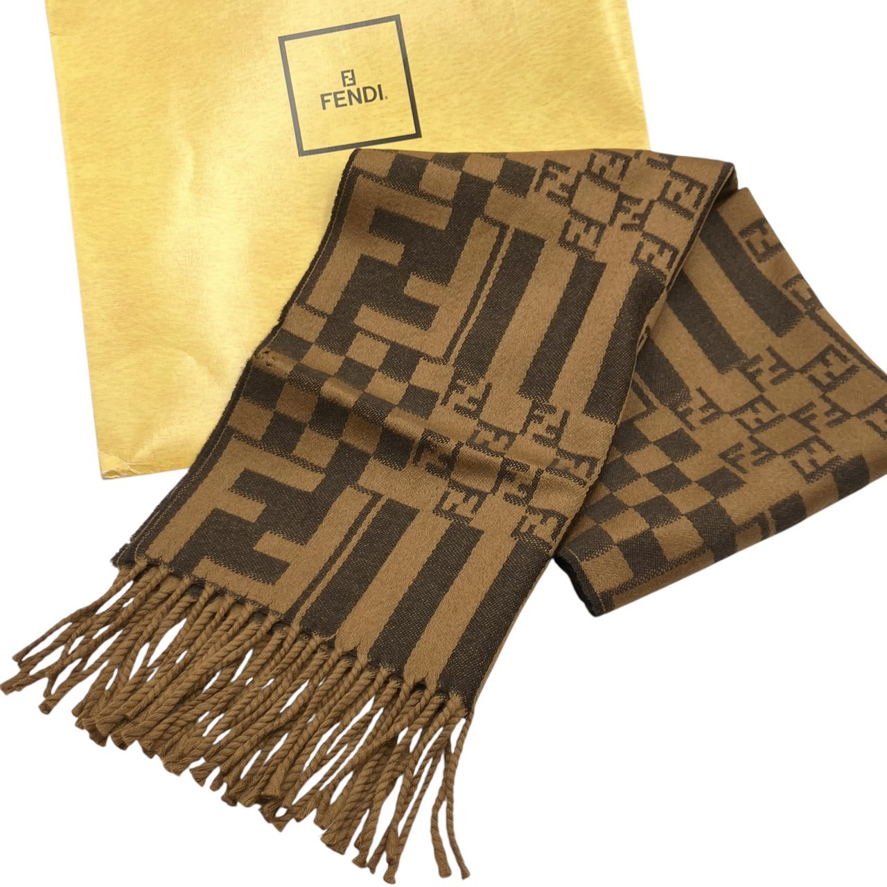 Mimi様　新品未使用　FENDI フェンディ マフラー　ズッカ　デットストック Mimi様新品未使用FENDI フェンディ マフラーズッカデットストック