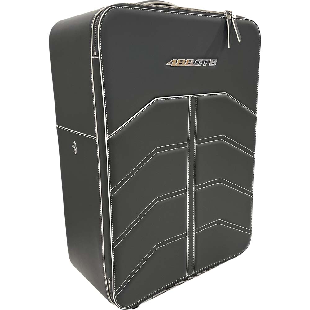 山形 フェラーリ（Ferrari）買取】 488GTB キャリーケースの買取