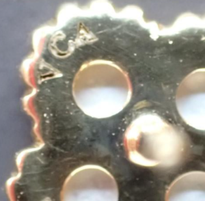 ヴァンクリーフ＆アーペルピアス