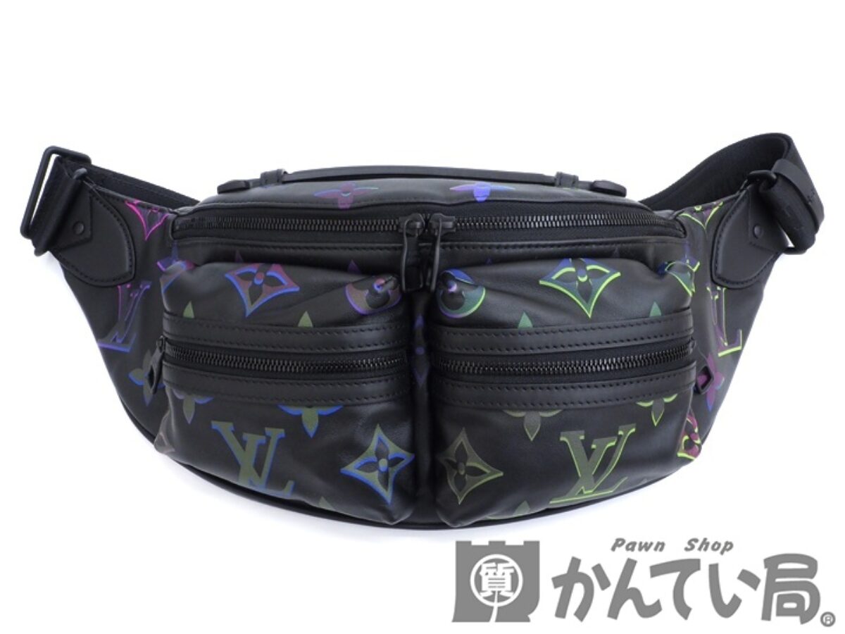 モノグラムスポットライトコメットバムバッグ