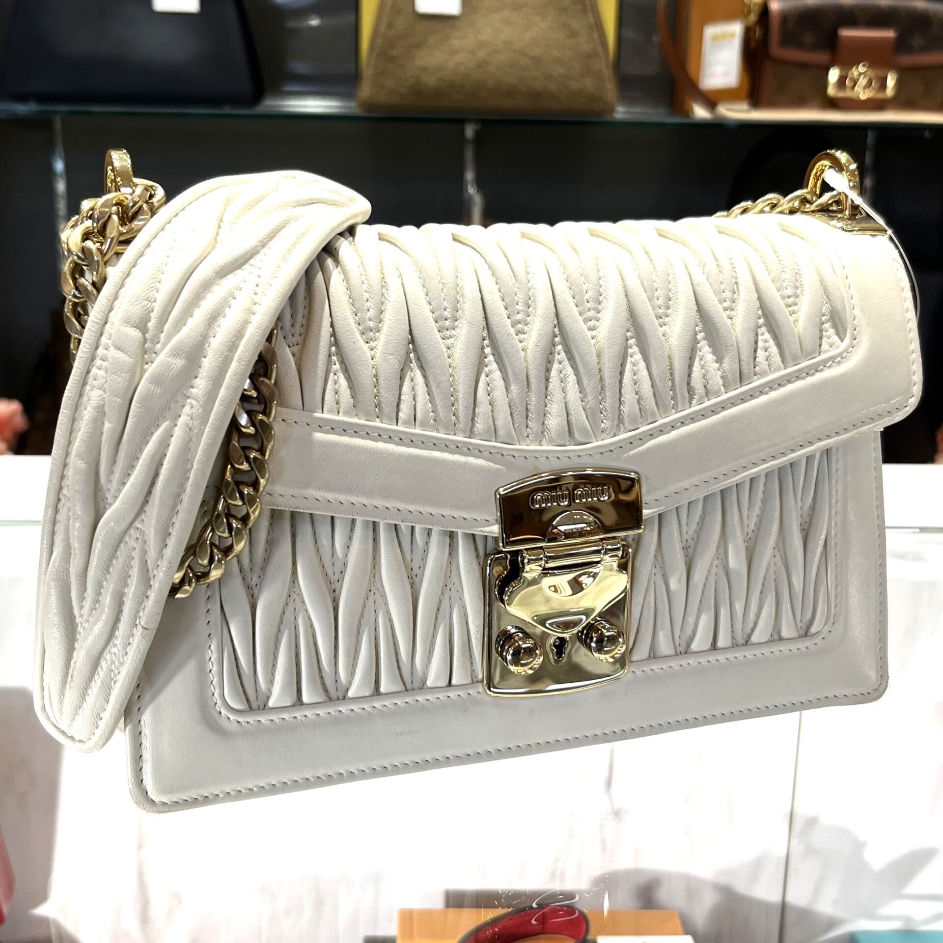 MIUMIU ミュウミュウ 買取】コンフィデンシャル マテラッセ 2WAYバッグ