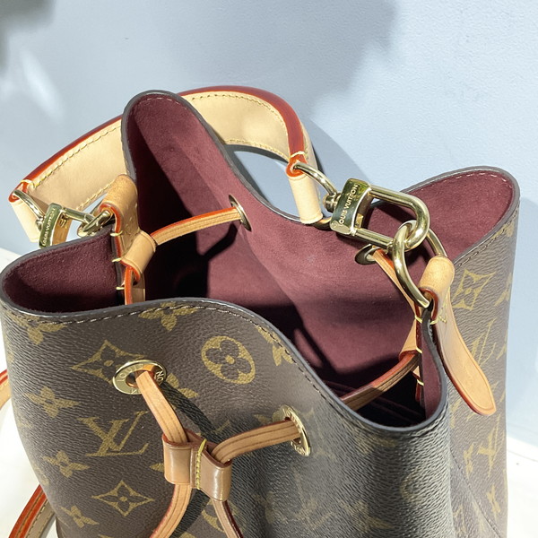 LOUIS VUITTON(ルイ・ヴィトン) M46581 ネオノエBB