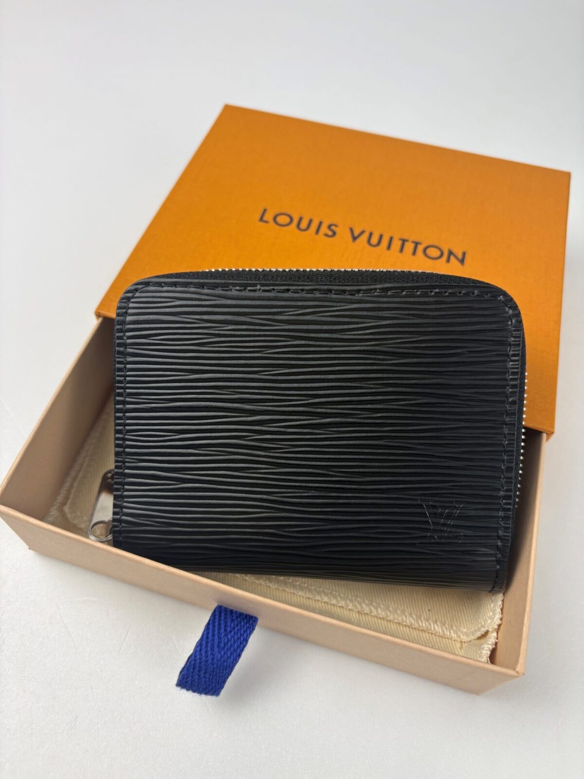 ヴィトン_ジッピーコインパース