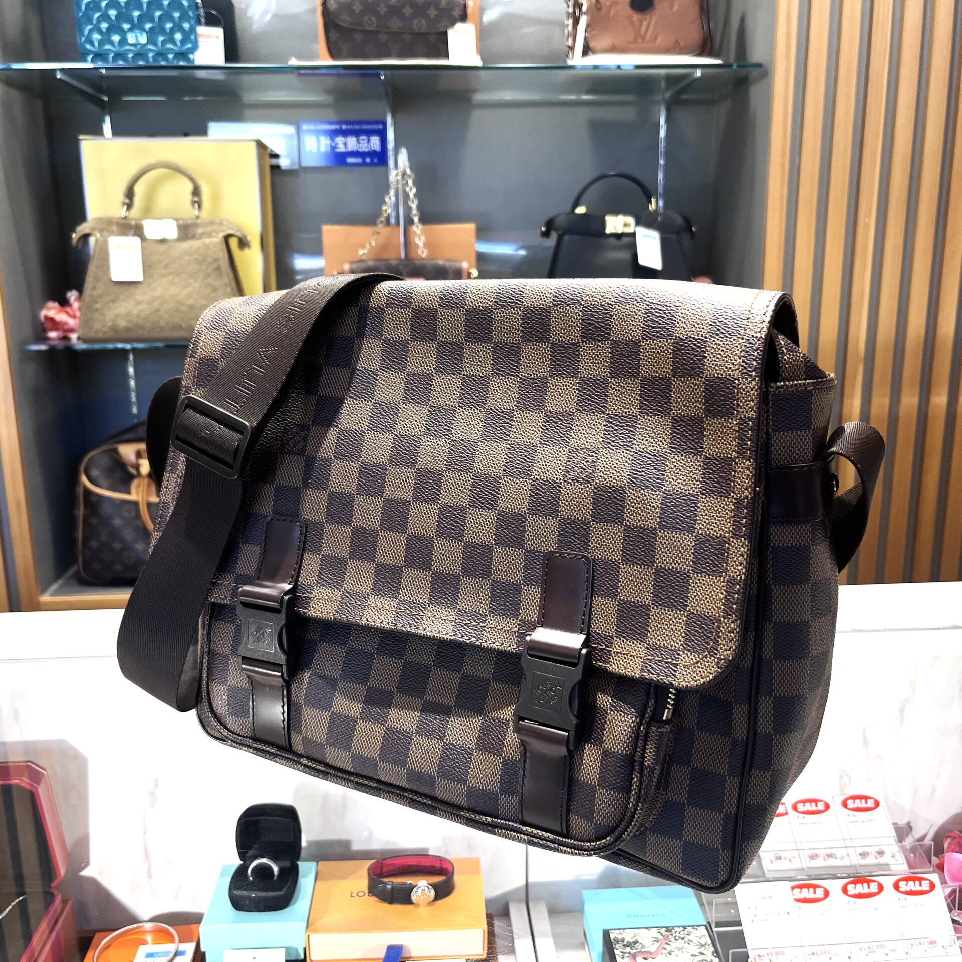 ルイヴィトン ショルダーバッグの買取相場は？N51125 メルヴィールの