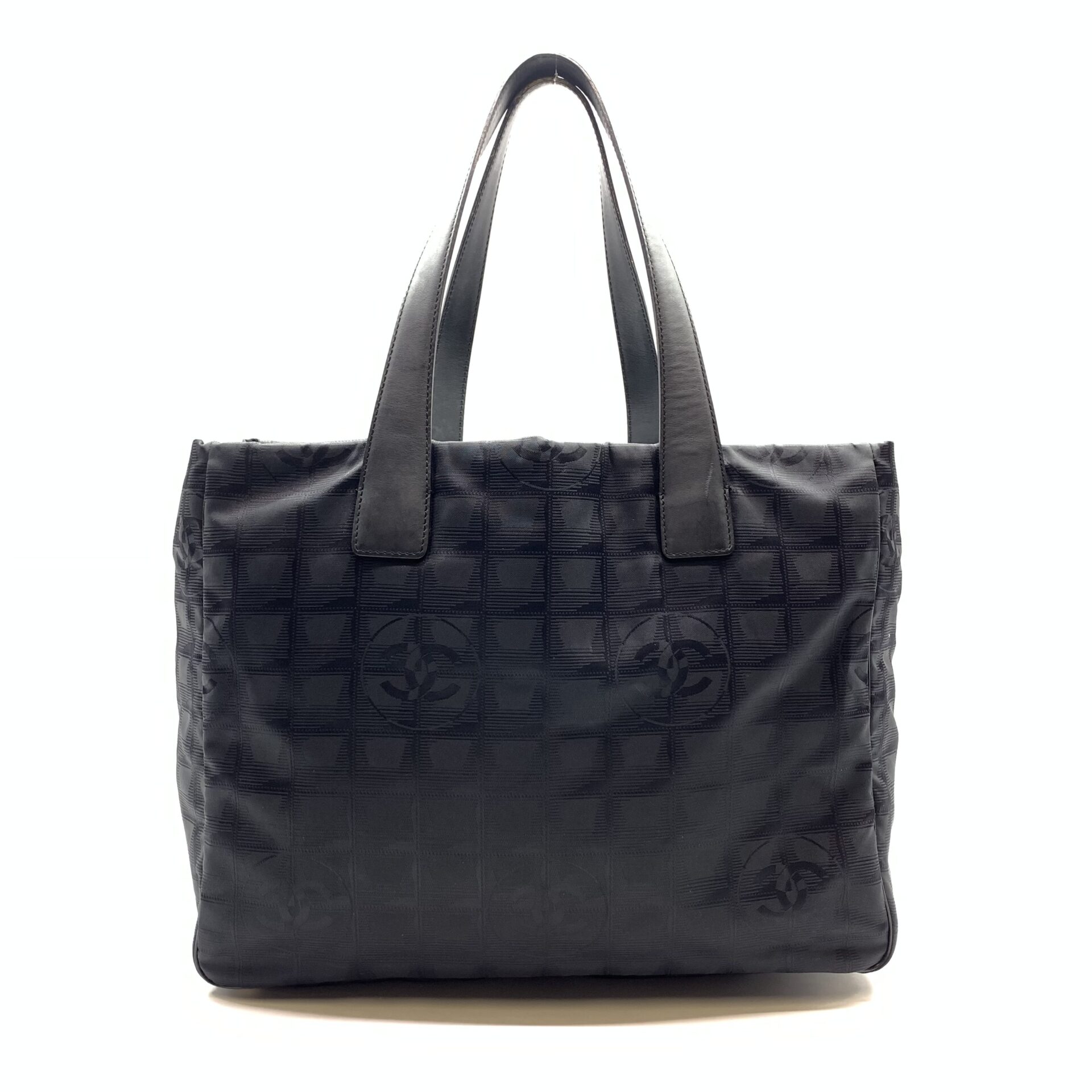 CHANEL シャネル「ニュートラベルライントート」廃盤品でも高価買取