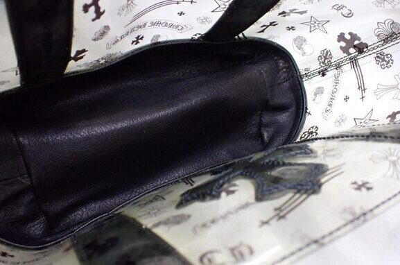 クロムハーツのクロストートバッグの写真