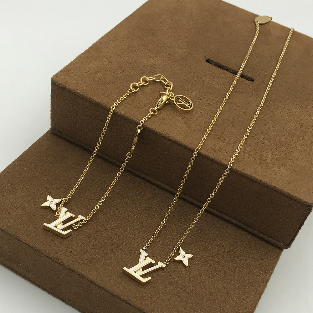 ルイヴィトン アイコニック エナメル