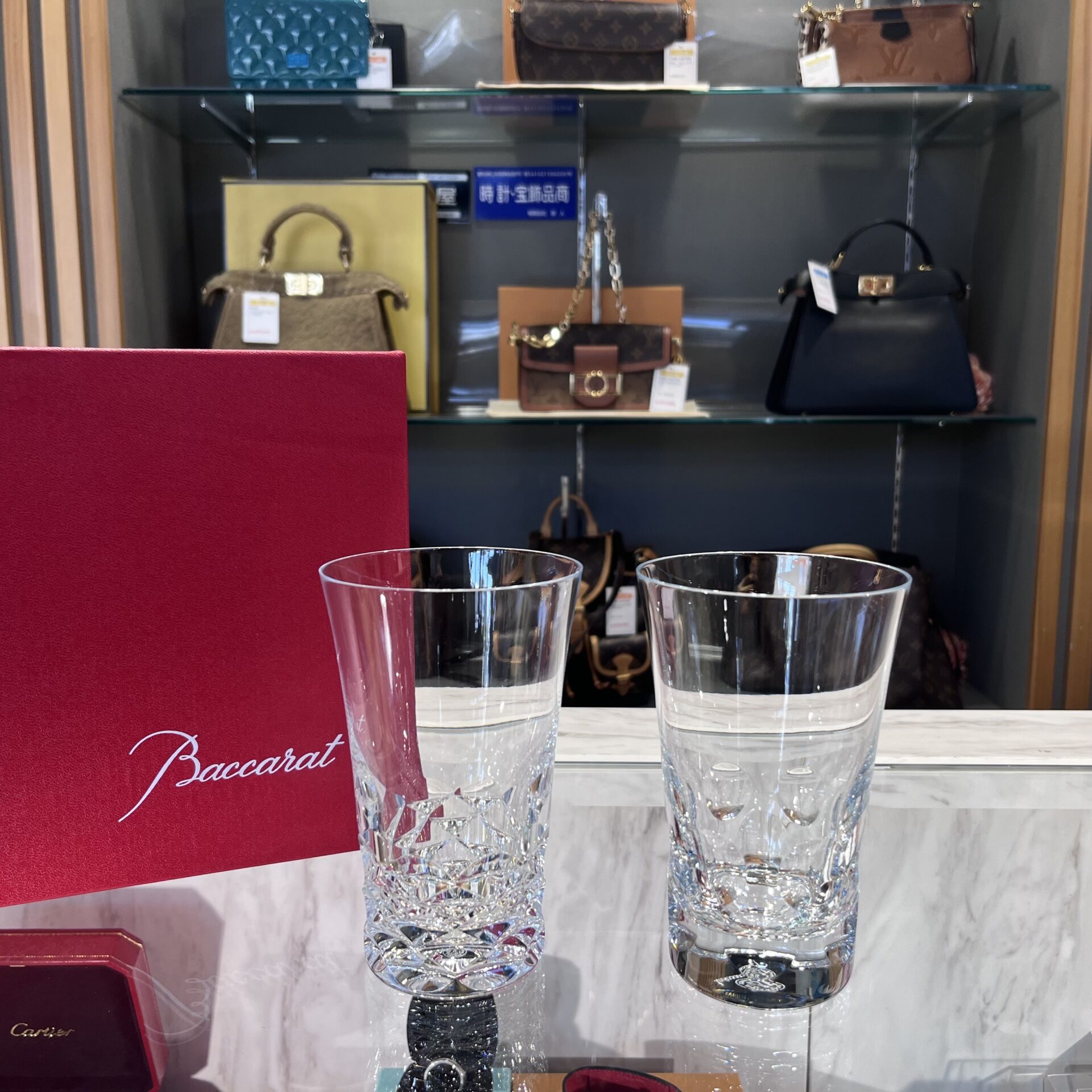 バカラ（Baccarat）の買取なら「かんてい局名古屋西店」へ！ベルーガ