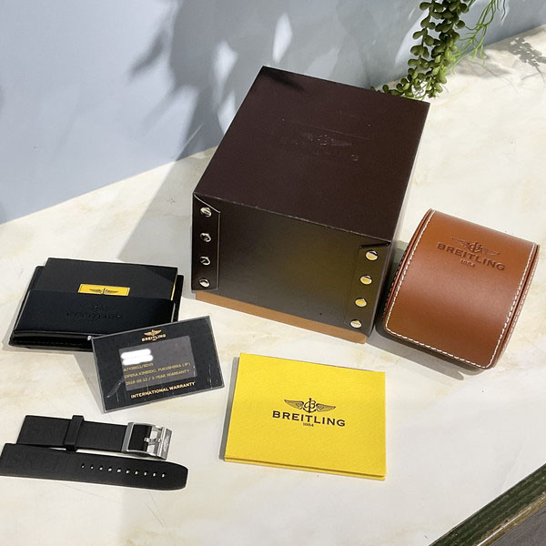 BREITLING(ブライトリング) A7438811/BD45 コルト クォーツ