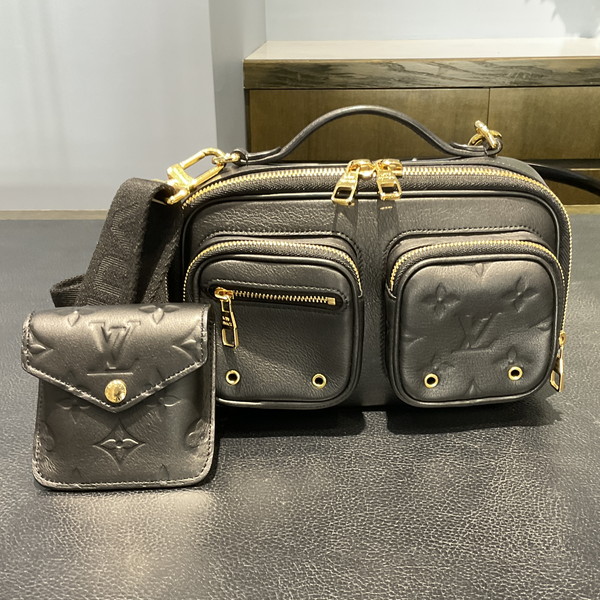 ルイ・ヴィトン ユーティリティ・クロスボディ　M80450
