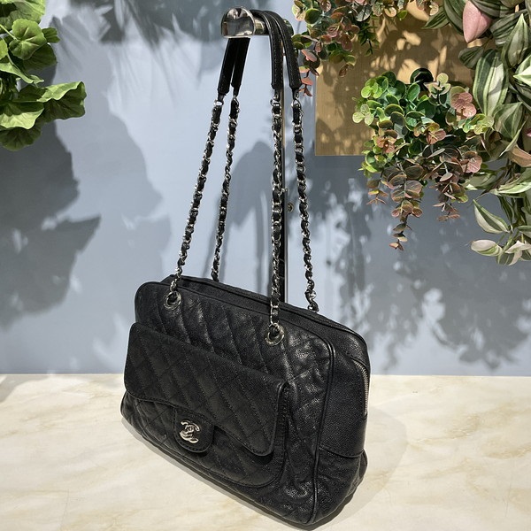 CHANEL（シャネル）マトラッセ　ショルダーバッグ