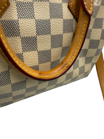 N40608 スピーディ・バンドリエール25 コバ汚れ写真