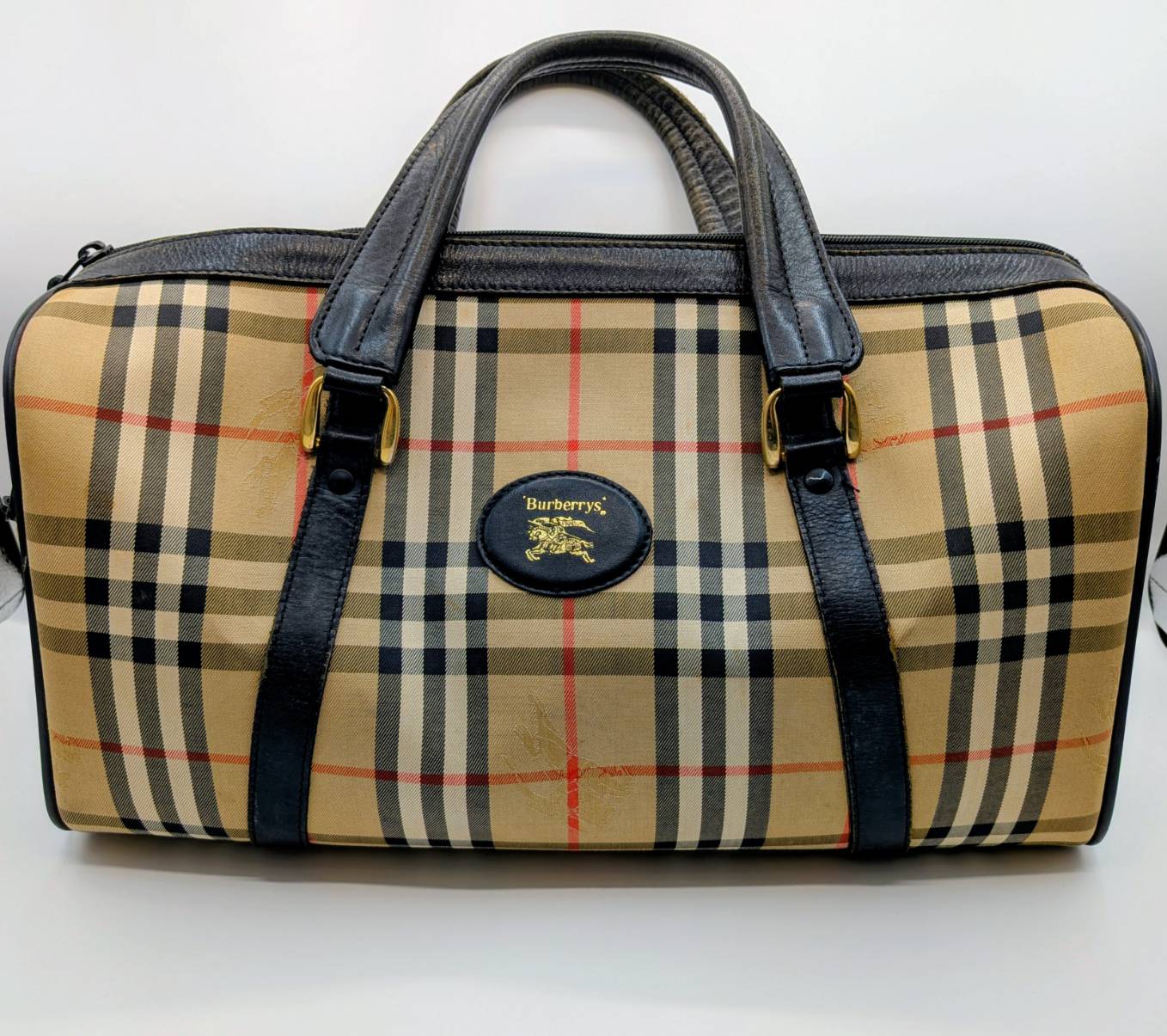 BURBERRY【バーバリー】ノバチェック ミニボストンバッグをお買取り BURBERRY【バーバリー】ノバチェック ミニボストンバッグをお買取り