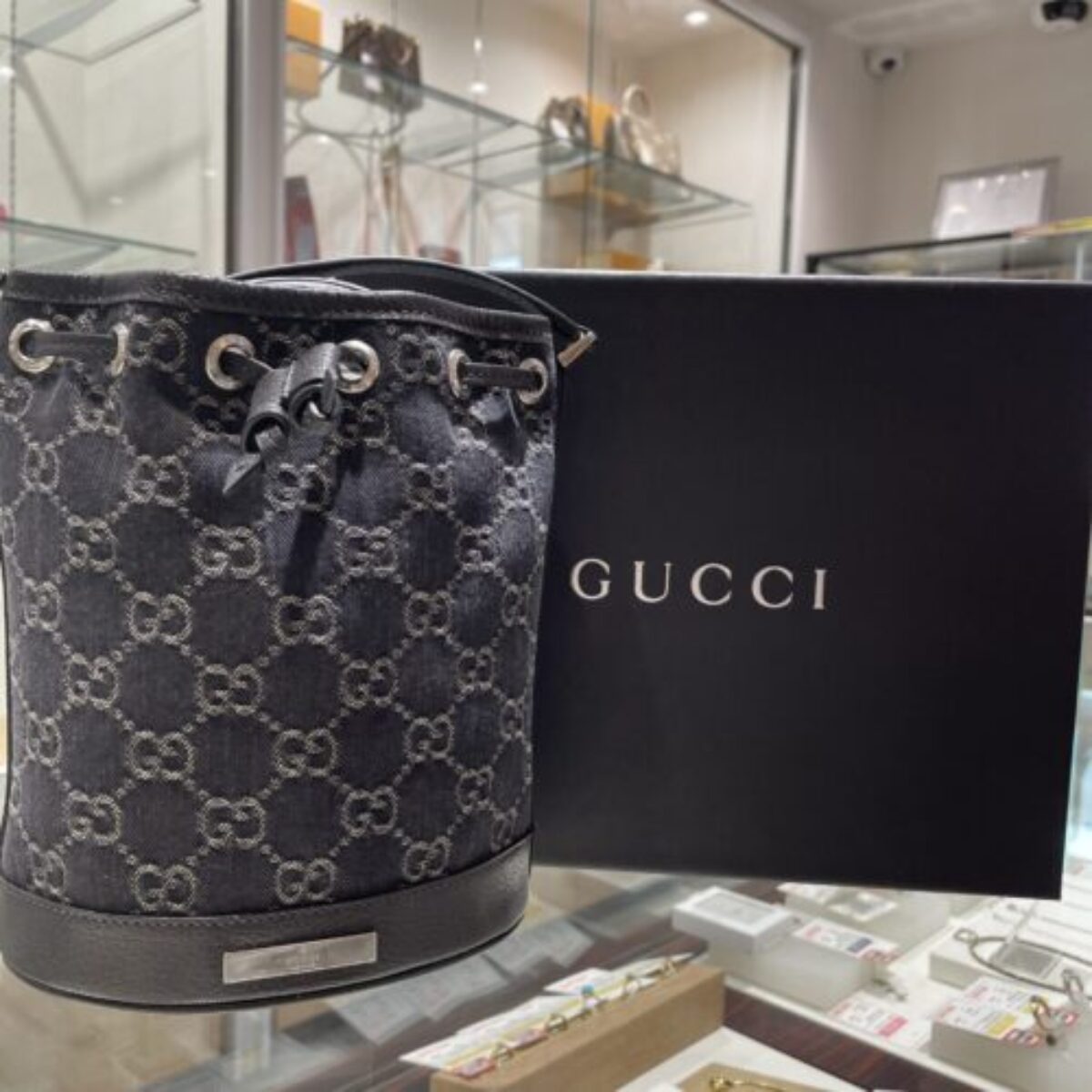 ！美品！　GUCCI グッチ　2way バッグ　ブラック　80A GUCCI（グッチ）875802 ブラック GGデニムプラーク ミニ バケット