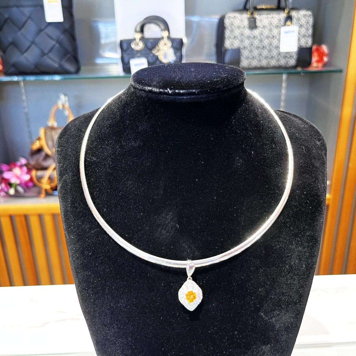 メレダイヤ【MELEE DIAMOND】_買取_質預かり_かんてい局名古屋西店_A0015-1