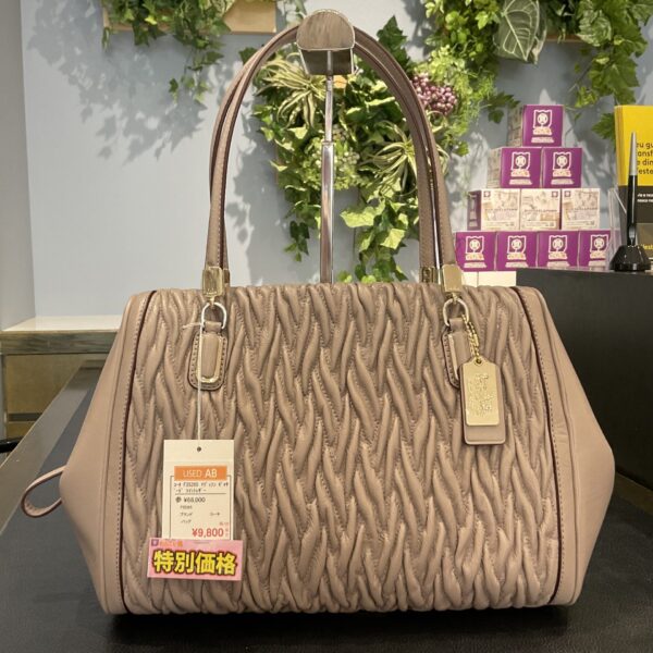 COACH（コーチ）マディソン キャザード  ツイストレザー F25265