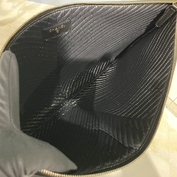 シャネル ボーイシャネル Vステッチ クラッチバッグ
