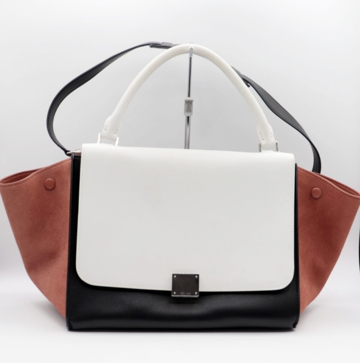 【美品】セリーヌ　トラペーズ　2WAY　ハンドバッグ　シルバー金具　レザー セリーヌ トラペーズ 2WAYハンドバッグ | 買取実績 | 質屋かんてい局