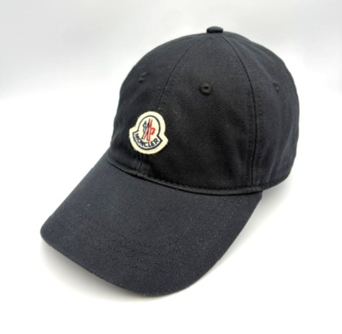 MONCLER】ロゴワッペン ベースボールキャップを高価買取しました