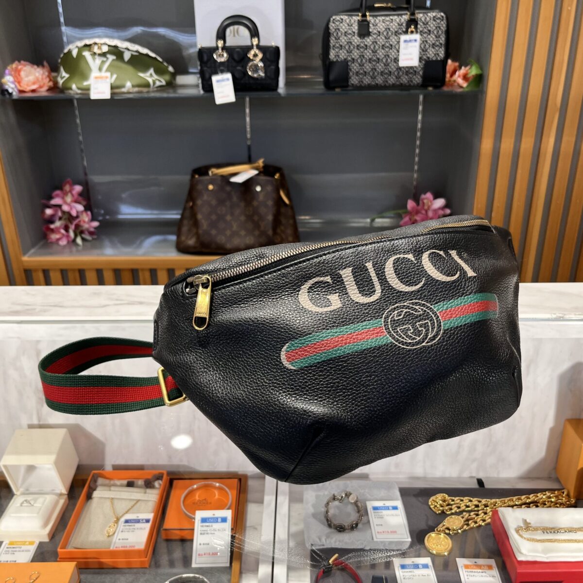 【GUCCI】グッチ_買取_質預かり_かんてい局名古屋西店_A0015-15