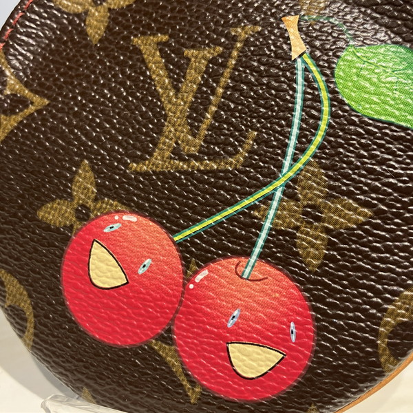 LOUIS VUITTON（ルイ・ヴィトン）M95043 モノグラム・チェリー ポルトモネ・ロン