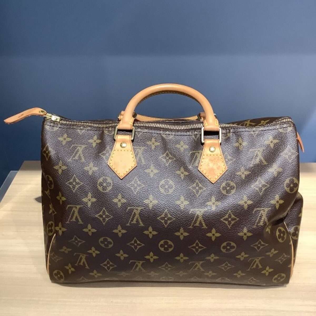 LOUIS VUITTON(ルイ・ヴィトン）モノグラム スピーディ35】の買取価格 