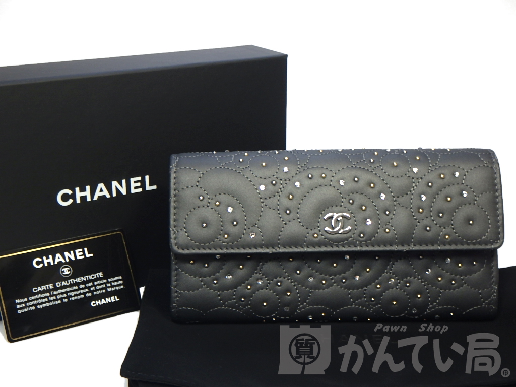 2018年新作 Chanel【シャネル】ニューカメリア スタッズ長財布