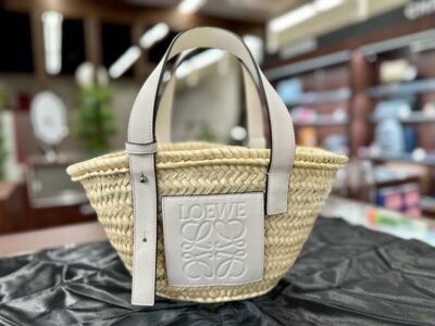 LOEWE ロエベ バスケットバッグ スモールの気になる買取価格とは