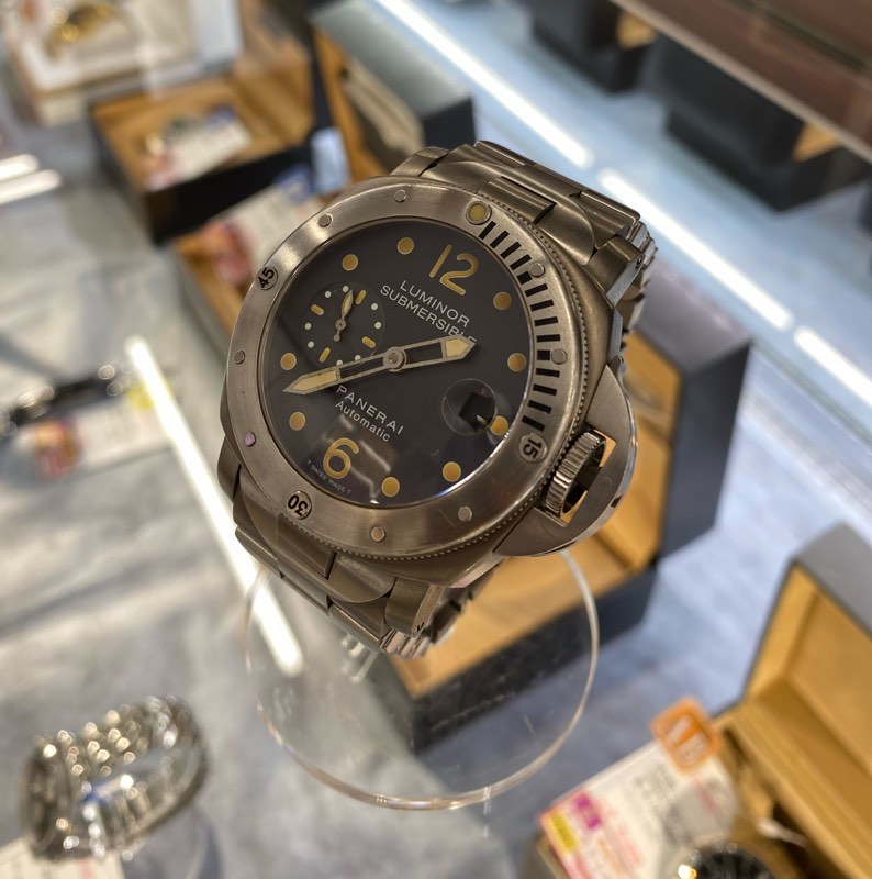 パネライ ルミノール サブマーシブルの気になる買取価格とは！？時計の  